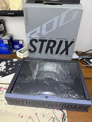 Laptop Asus ROG Strix G17 32GB Intel Core i9 SSD 2T
