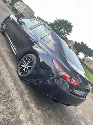 Toyota Camry 2022 Black