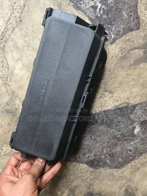Kneel Airbag Cover Highlander 2015/2018