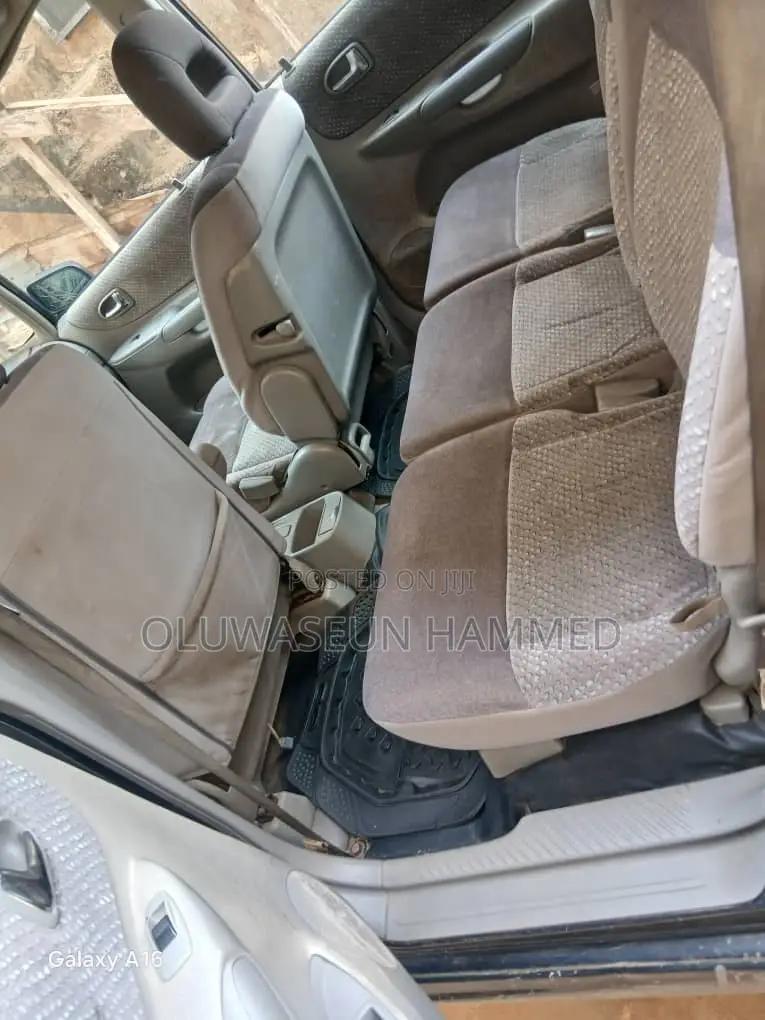 Mazda Premacy 2002 Black