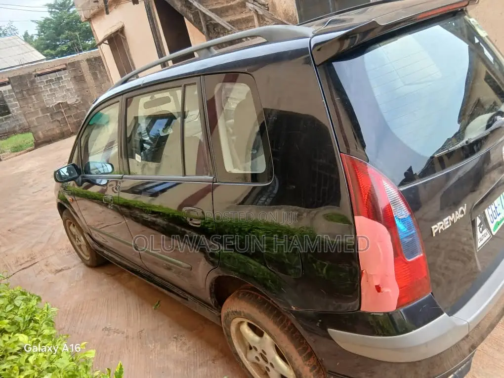 Mazda Premacy 2002 Black