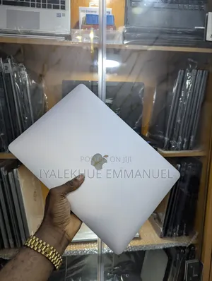 Laptop Apple MacBook Pro 2017 8GB Intel Core i5 SSD 256GB