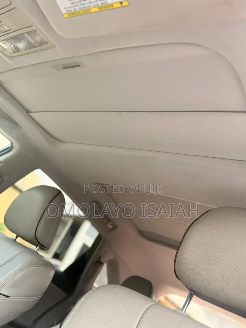 Toyota Avanza 2010 Silver