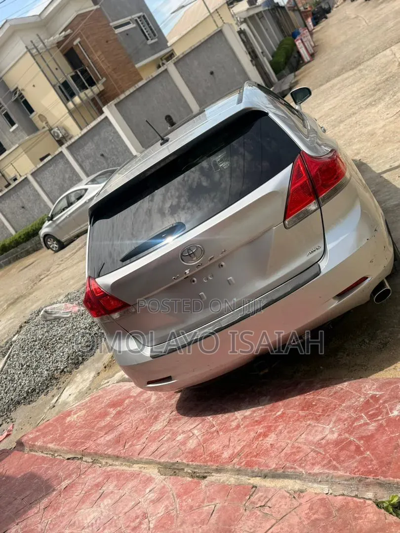 Toyota Avanza 2010 Silver