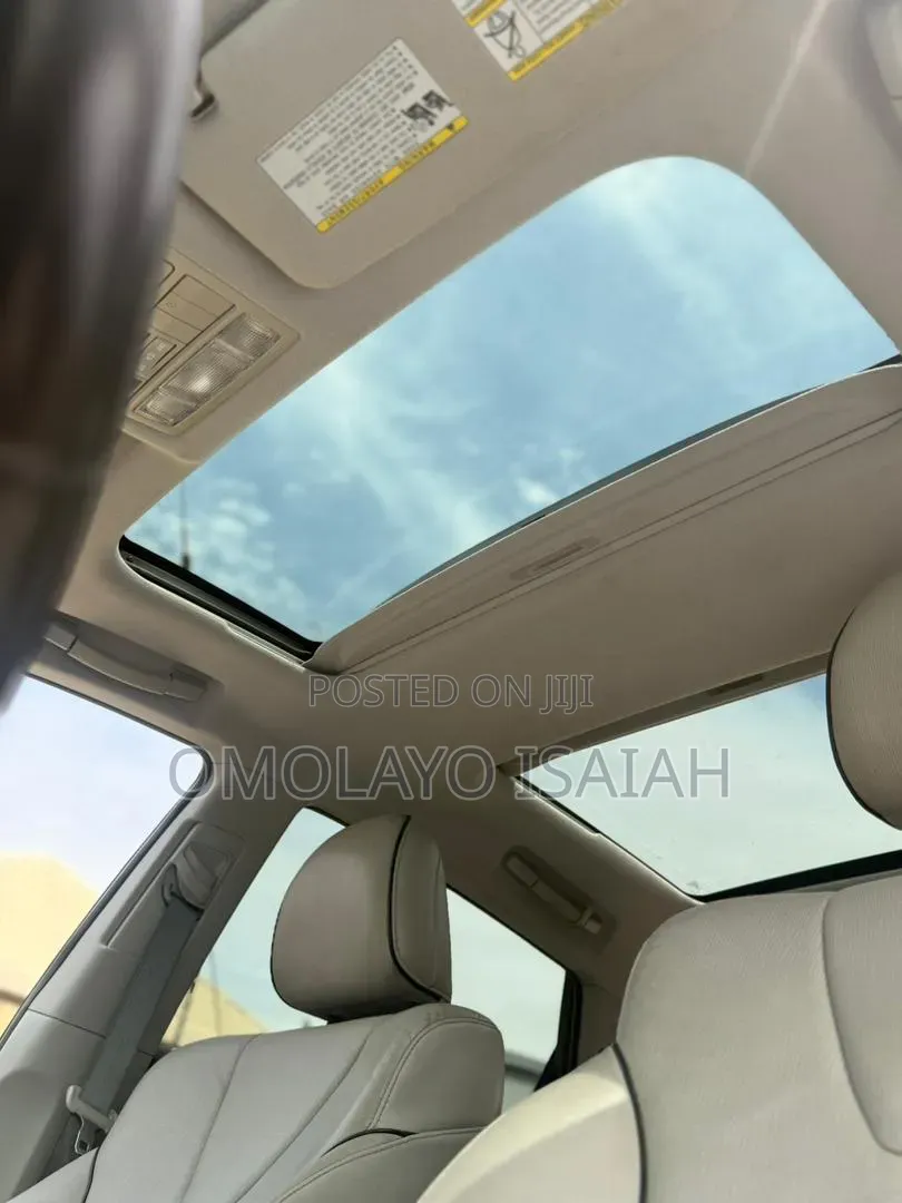 Toyota Avanza 2010 Silver