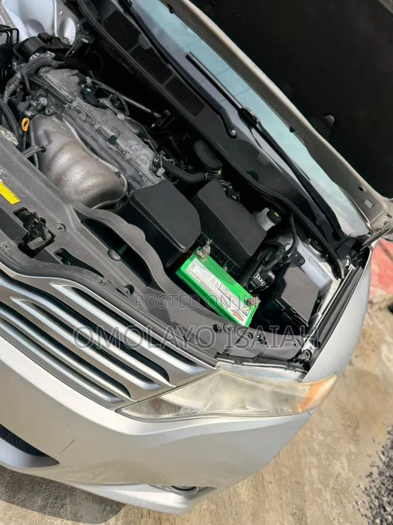 Toyota Avanza 2010 Silver