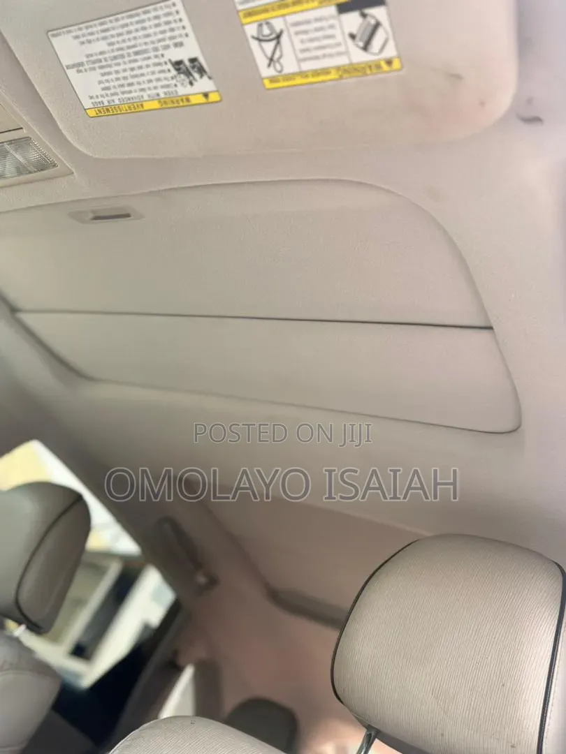 Toyota Avanza 2010 Silver