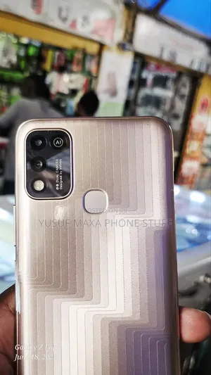 Infinix Hot 11 Play 64 GB Gold