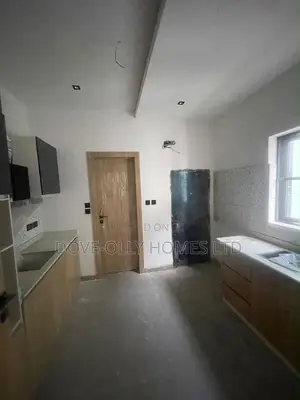 2bdrm Apartment in Ikate, Lekki for rent