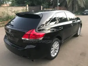 Toyota Venza LE 2011 Black