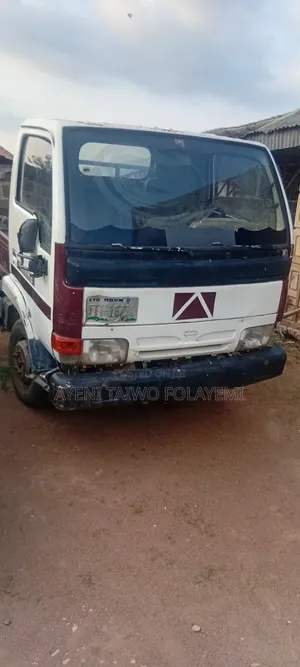 Nissan Cabstar 2005 White