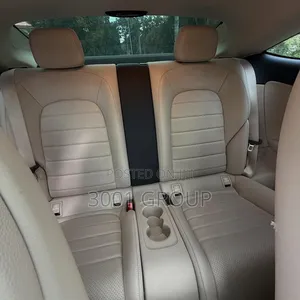 Mercedes-Benz C300 2016 Blue