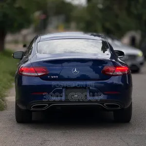 Mercedes-Benz C300 2016 Blue