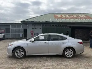 Lexus ES 2013 Silver