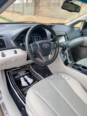 Toyota Venza XLE 2013 Gray