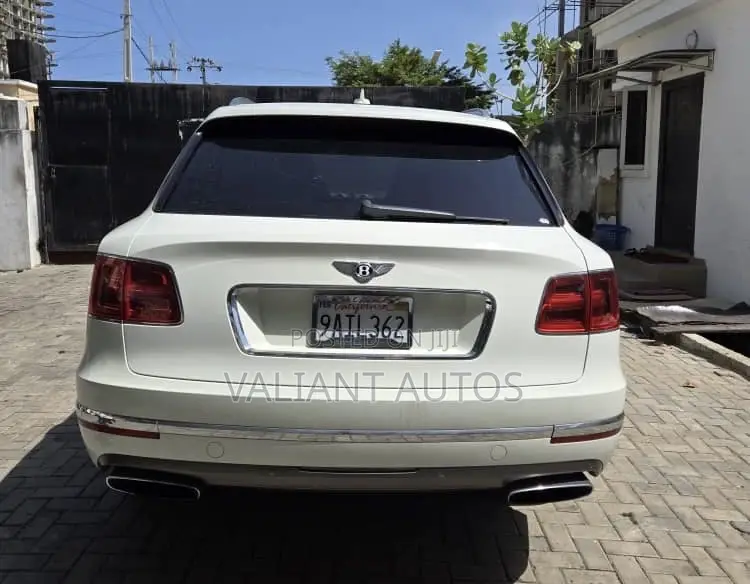 Bentley Bentayga 2017 White