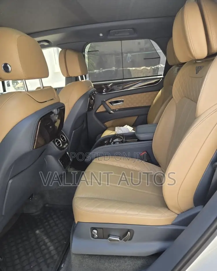 Bentley Bentayga 2017 White