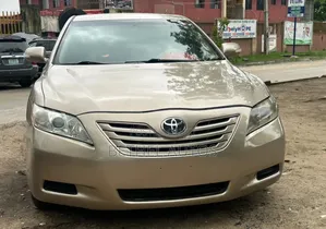 Toyota Camry 2.4 LE 2008 Gold
