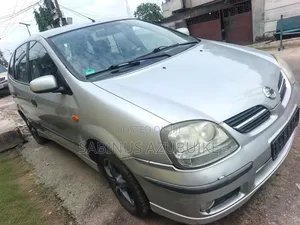 Nissan Almera Tino 2005 Silver