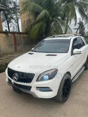 Mercedes-Benz M Class 2015 White