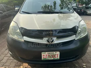 Toyota Sienna 2006 Silver
