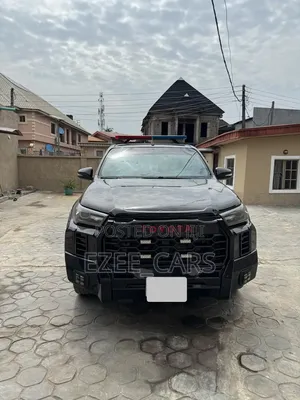 Toyota Hilux SR5+ 4x4 2017 Black