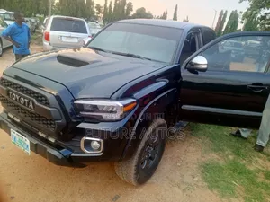Toyota Tacoma 2012 Black