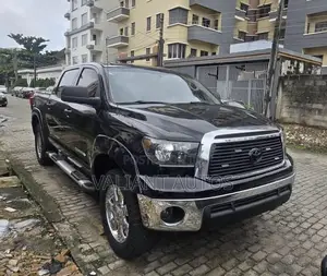 Toyota Tundra 2017 Black
