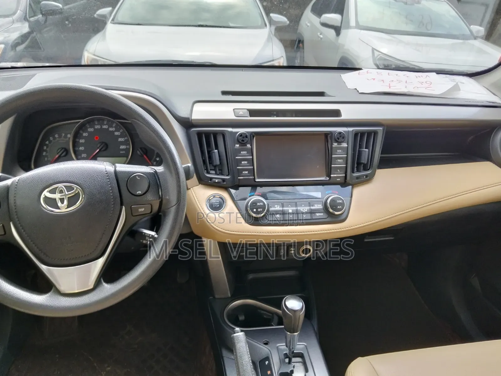 Toyota RAV4 2017 White