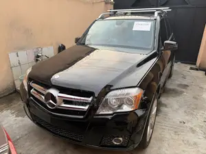 Mercedes-Benz GLK-Class 2010 Black