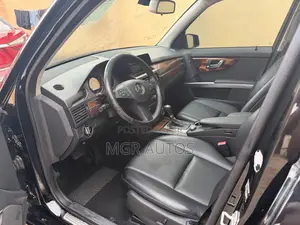 Mercedes-Benz GLK-Class 2010 Black