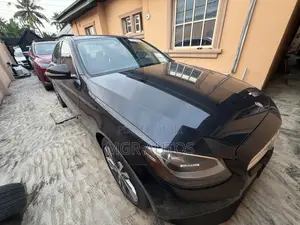 Mercedes-Benz C300 2015 Black