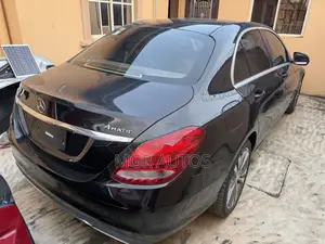 Mercedes-Benz C300 2015 Black