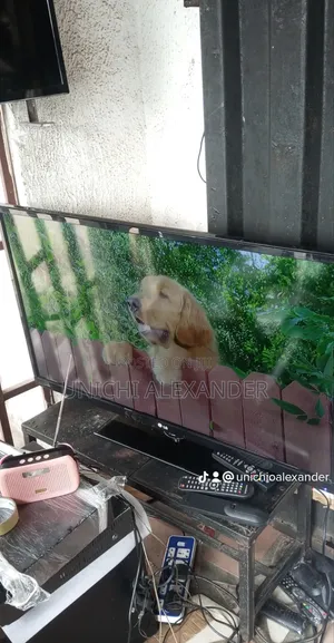 43 Hd Led Smart Tv , Direct Belgium