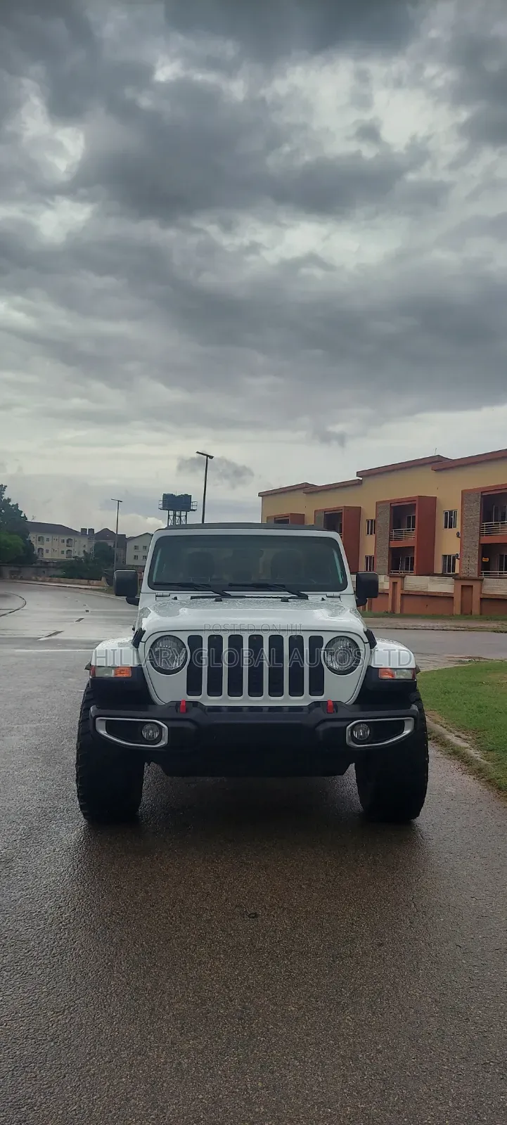Jeep Gladiator 2022 White