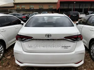 Toyota Corolla 2023 White