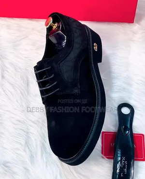 Discover Elegance With Valentino Garavani Premium Shoes