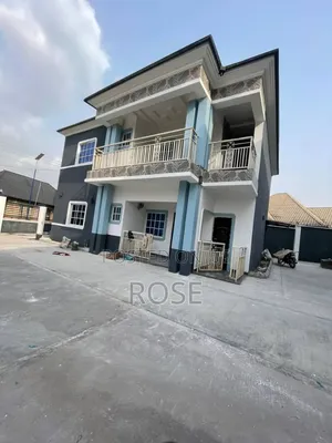 14bdrm Block of Flats in Mkbikpong Estate, for sale