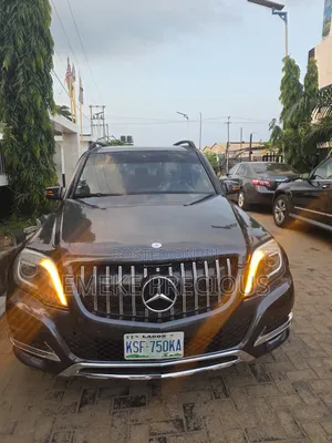 Mercedes-Benz GLK-Class 2011 Gray