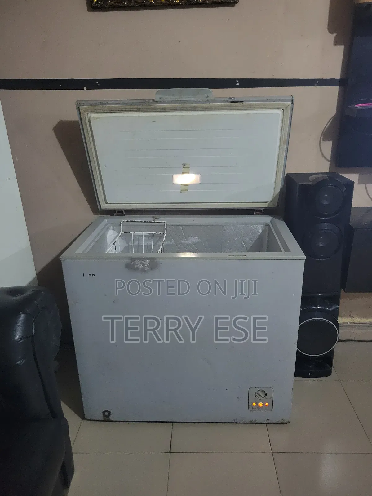 Hisense Deep Freezer 200l