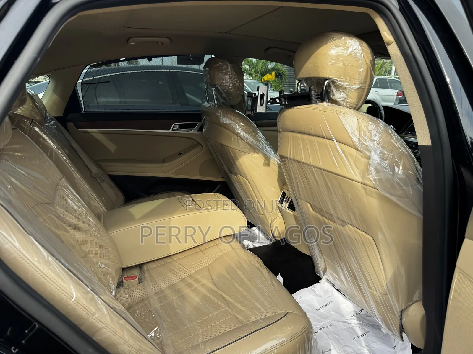 Hyundai Genesis 2015 Black