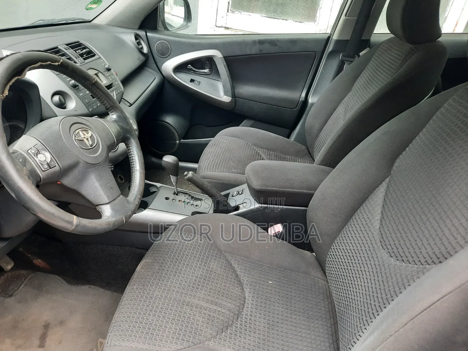 Toyota RAV4 2010 Gray