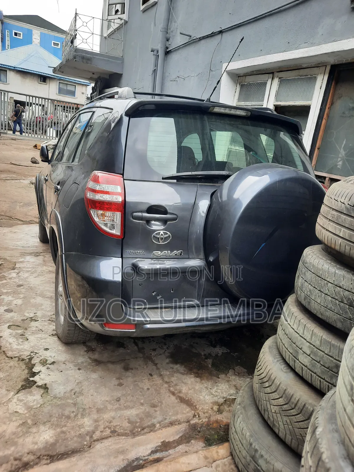 Toyota RAV4 2010 Gray