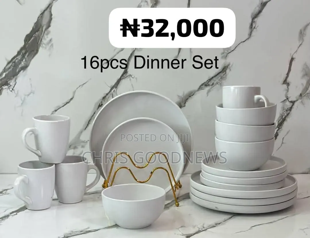 16-Piece White Dinner Set