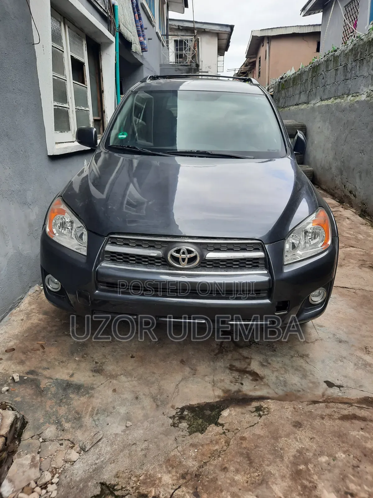 Toyota RAV4 2010 Gray