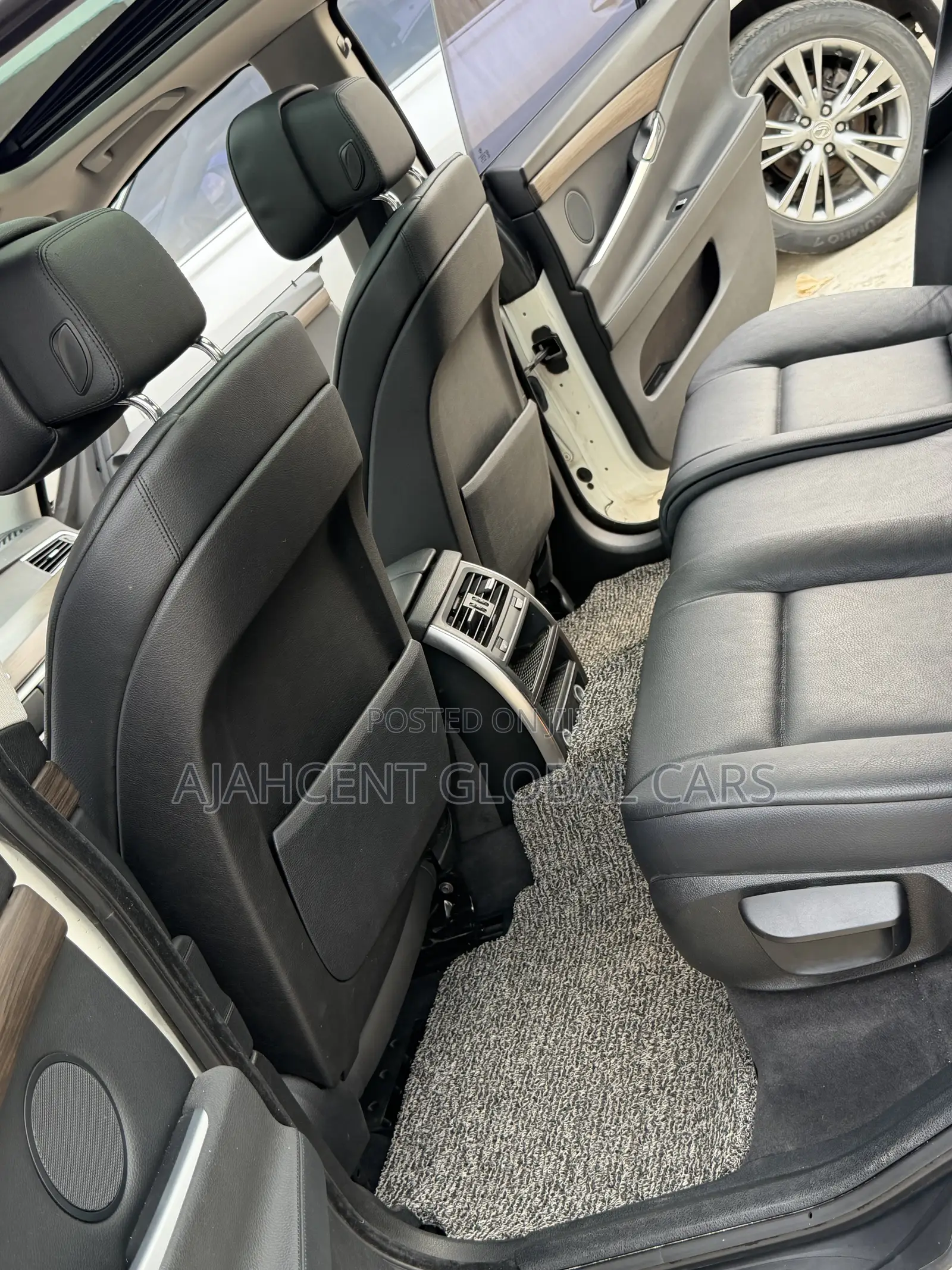 BMW G-Series 2011 White