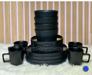 16-Piece Matte Black Dinner Set