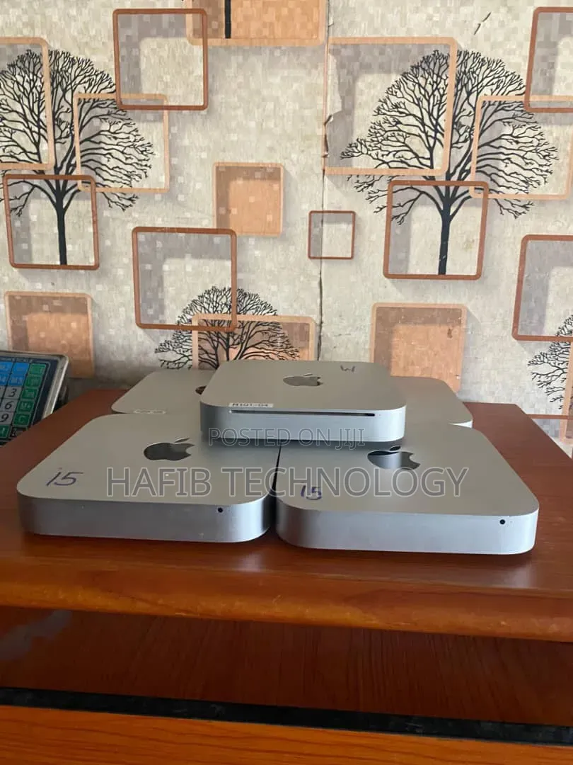Desktop Computer Apple Mac Mini 8GB Intel Core i5 HDD 500GB