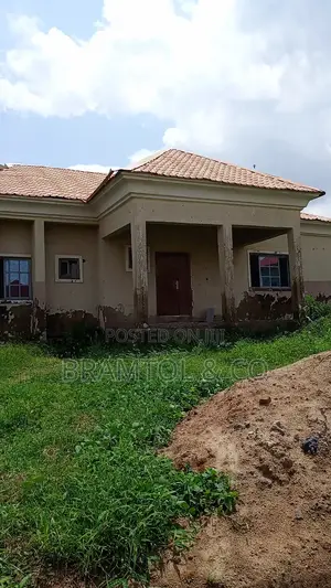 3bdrm Duplex in Jedo Estate, Sabon Lugbe for sale