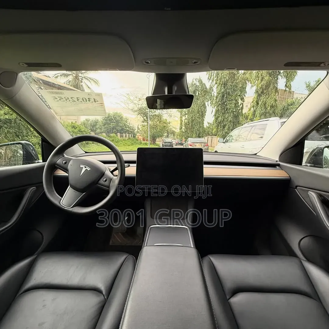 Tesla Model Y 2024 Black